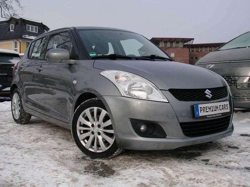 Gebraucht Suzuki Swift Club 94 PS (69 kW) 2011 Galactic grey metallic Kleinwagen