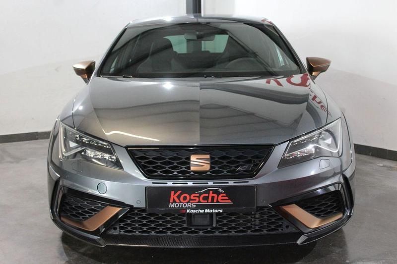 Gebraucht Cupra Leon 310 PS (228 kW) 2018 "pirineos" grau Limousine