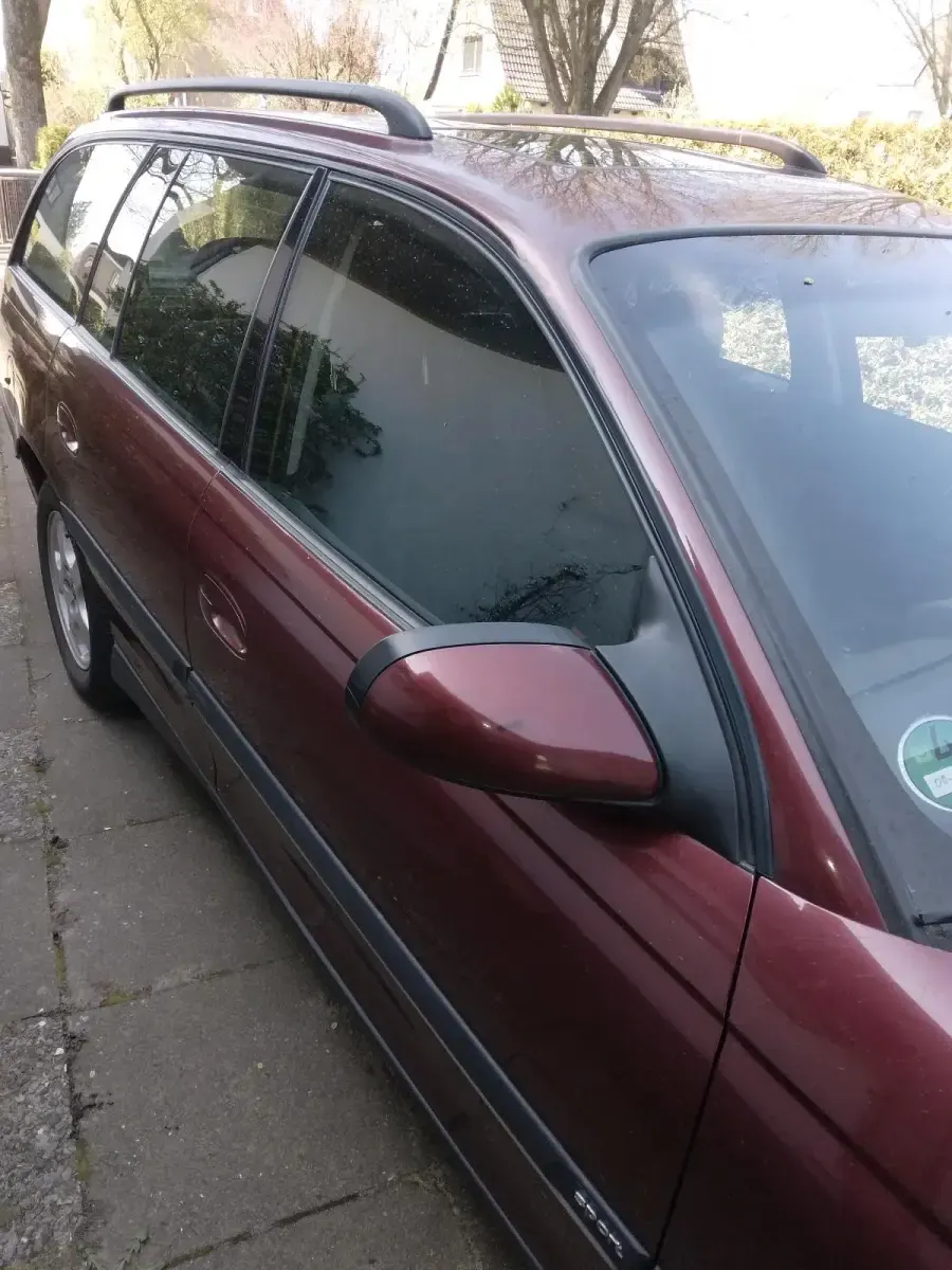 Gebraucht Opel Omega 136 PS (100 kW) 1997 Rot Limousine