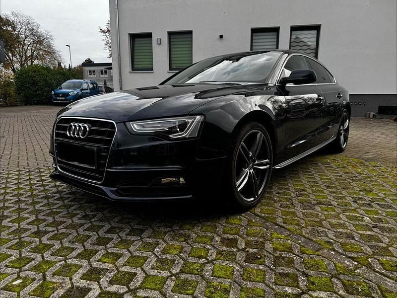 Blau Gebraucht 2013 Audi A5 Sportback S-Line Kleinwagen | 12.950 € (Superpreis) - Bild 1/4