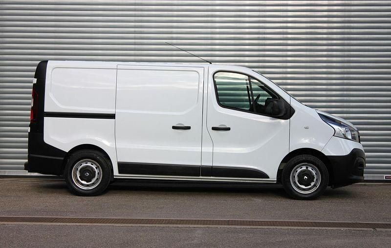 Weiß Gebraucht 2019 Renault Trafic Komfort Van / Kleinbus | 13.550 € (Fairer Preis) - Bild 1/4