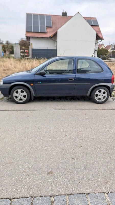 Gebraucht Opel Corsa 54 PS (39 kW) 1998 Blau Kleinwagen