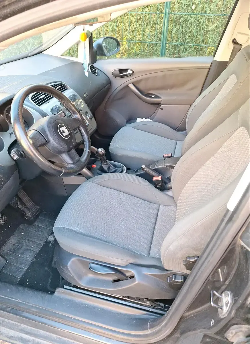 Gebraucht Seat Altea 105 PS (77 kW) 2004 Schwarz Van / Kleinbus