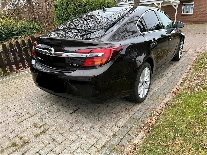 Gebraucht Opel Insignia 163 PS (119 kW) 2014 Braun Limousine