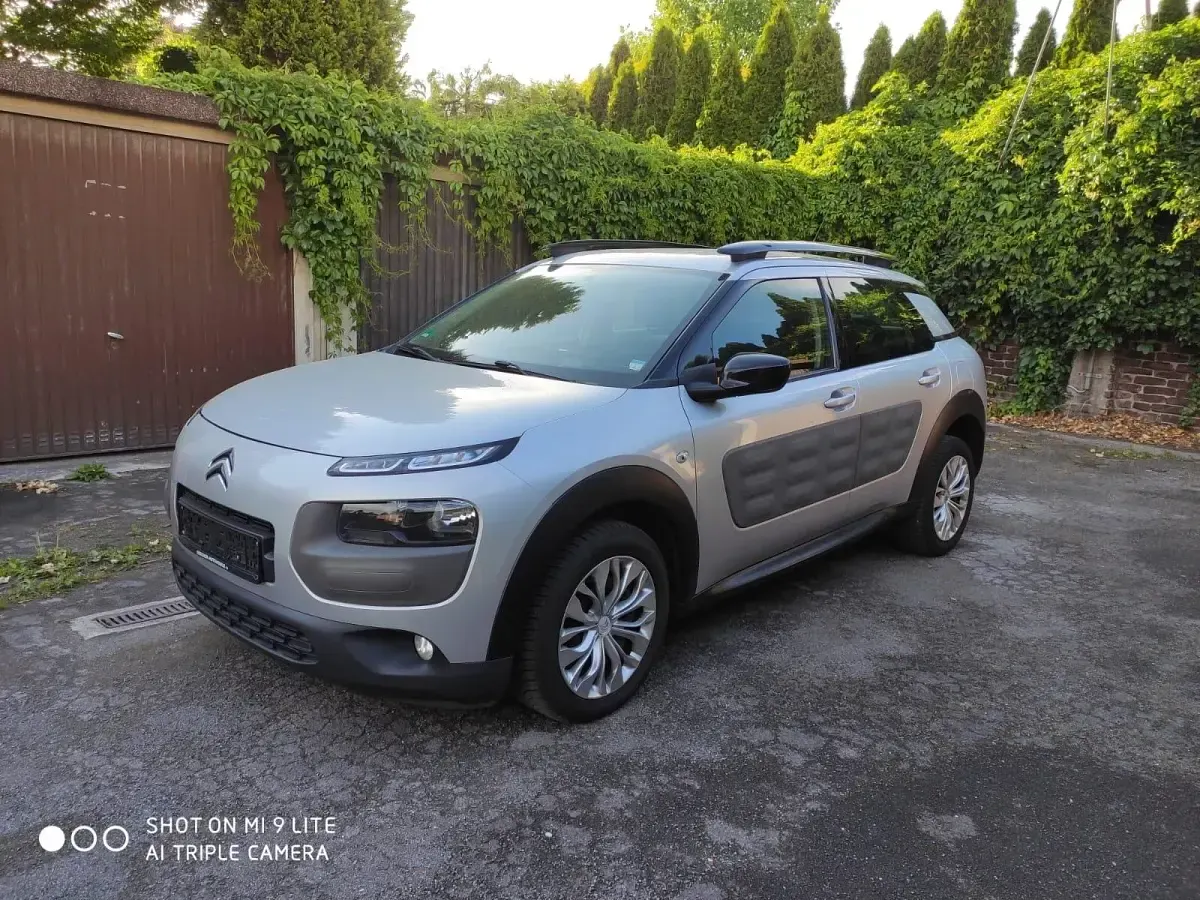 Gebraucht Citroën C4 Cactus 93 PS (68 kW) 2015 Silber Kleinwagen