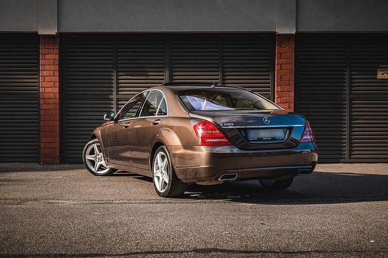 Gebraucht Mercedes S500 435 PS (319 kW) 2012 Braun Limousine