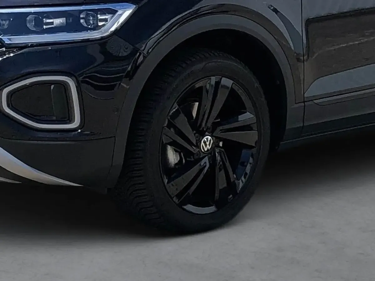 Usata VW T-Roc Style 150 CV (110 kW) 2024 Nero SUV