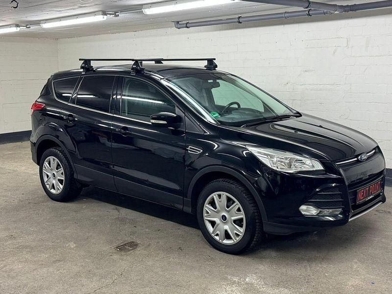 Gebraucht Ford Kuga Trend 150 PS (110 kW) 2016 Schwarz SUV