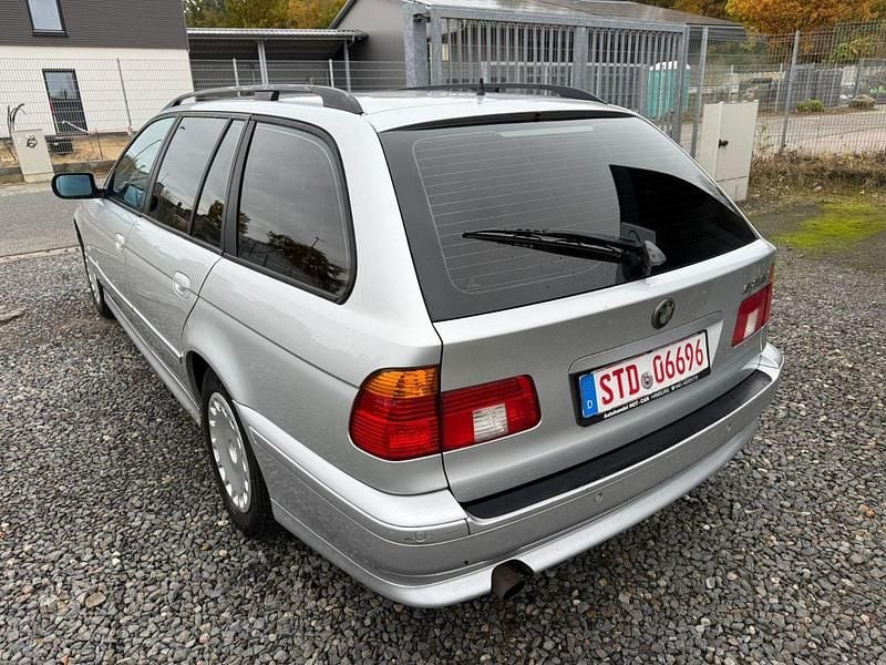 Gebraucht BMW 525 192 PS (141 kW) 2001 Silber Kombi