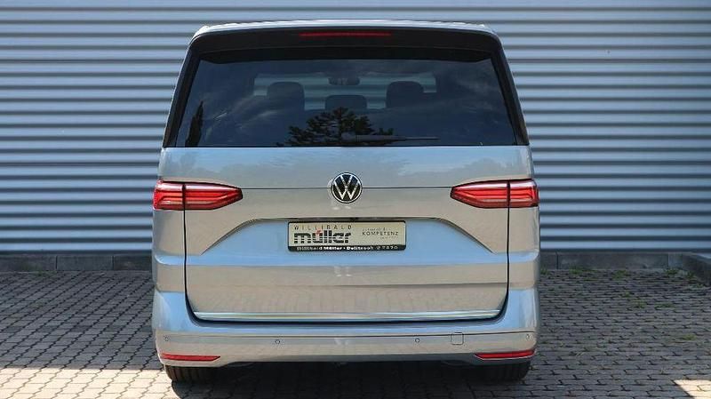 Neu VW Multivan Style 150 PS (110 kW) 2025 Silber Van