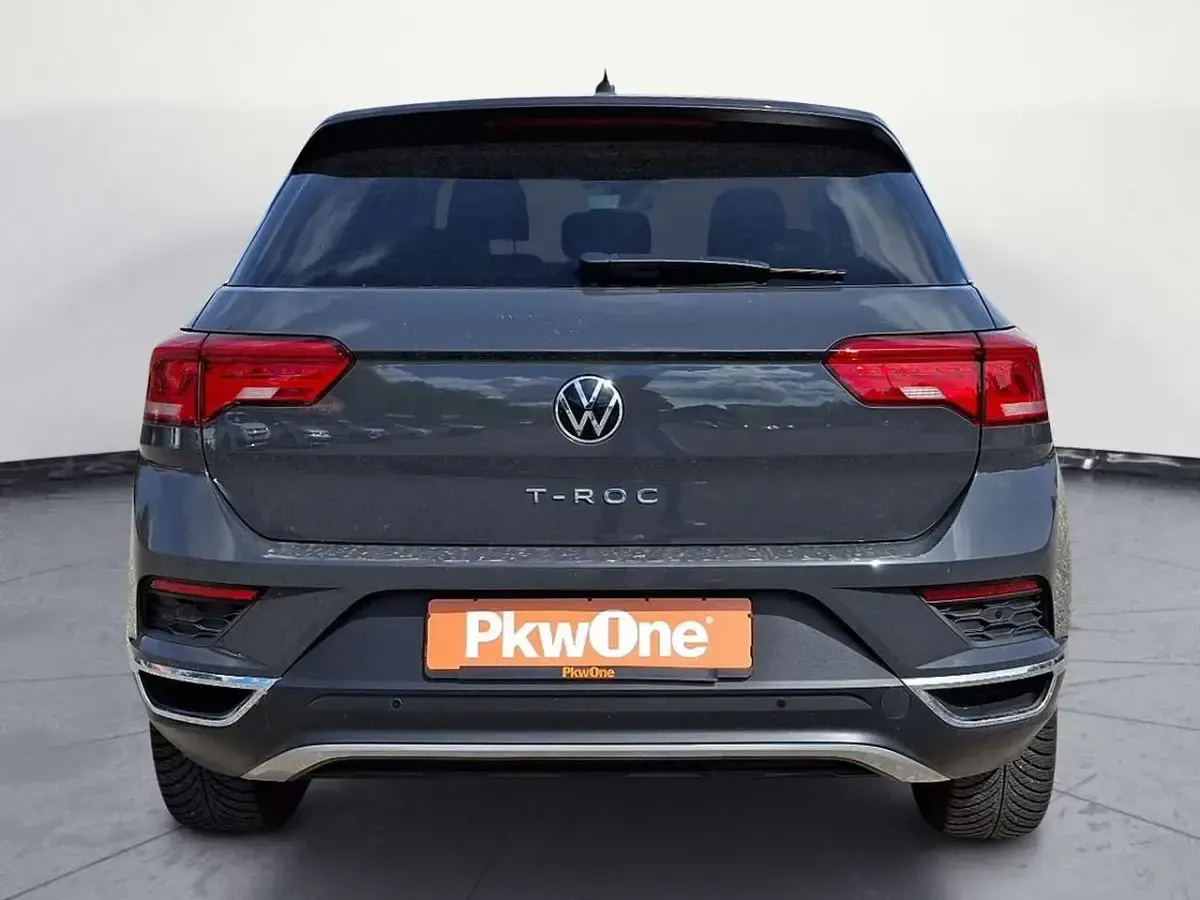 Używany VW T-Roc Style 110 KM (80 kW) 2021 Szary SUV