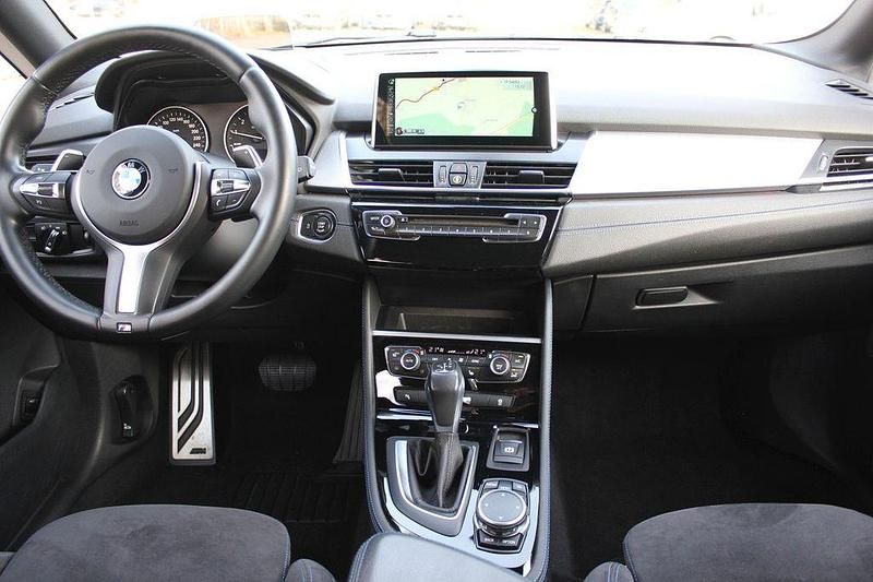 Gebraucht BMW 220 Active Tourer Performance 192 PS (141 kW) 2016 Blau Van / Kleinbus