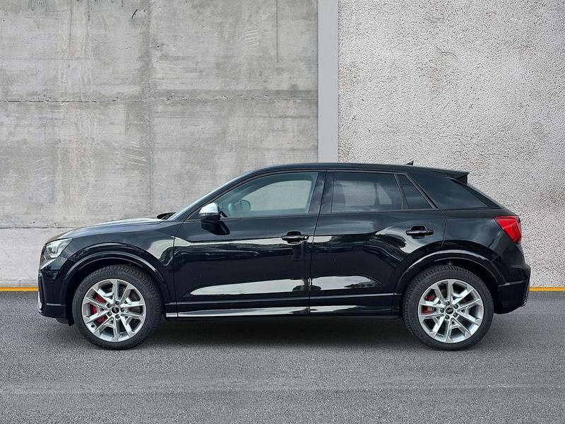 Gebraucht Audi SQ2 Sport 300 PS (220 kW) 2024 Außenfarbe: SUV