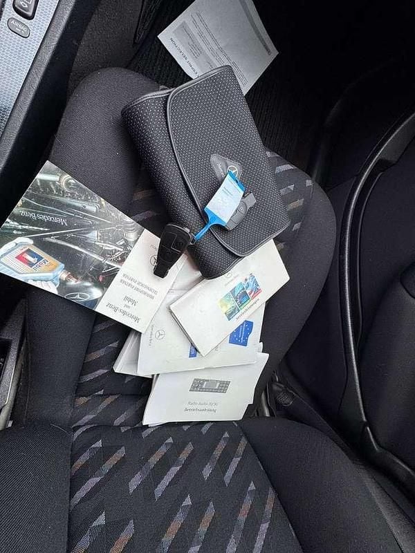 Gebraucht Mercedes C180 122 PS (89 kW) 2000 Silber Kombi