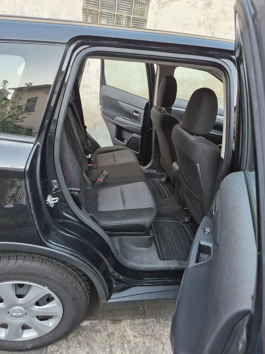 Używany Mitsubishi Outlander 150 KM (110 kW) 2018 Czarny SUV
