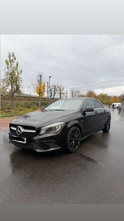 Gebraucht Mercedes CLA180 122 PS (89 kW) 2013 Limousine