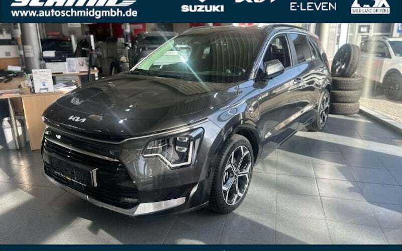 Grau Neu 2025 Kia Niro Spirit SUV | 37.990 € (Guter Preis) - Bild 1/4
