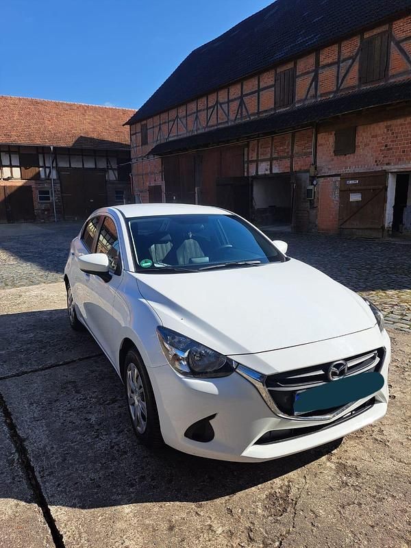 Gebraucht Mazda 2 75 PS (55 kW) 2019 Weiß Kleinwagen