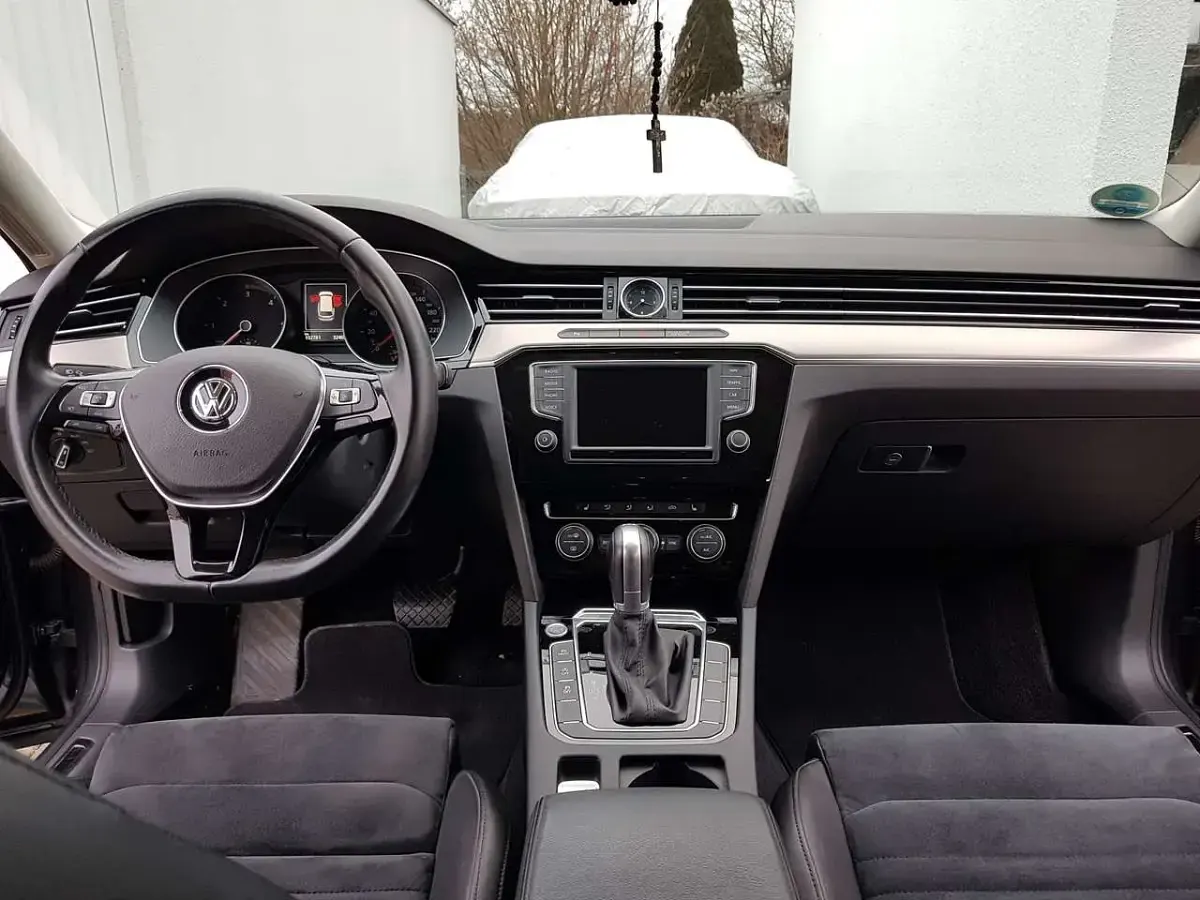 Używany VW Passat Highline 190 KM (139 kW) 2015 Szary Kombi