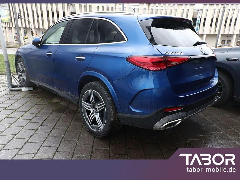 Gebraucht Mercedes GLC200 AMG Line Premium 227 PS (166 kW) 2024 Blau SUV