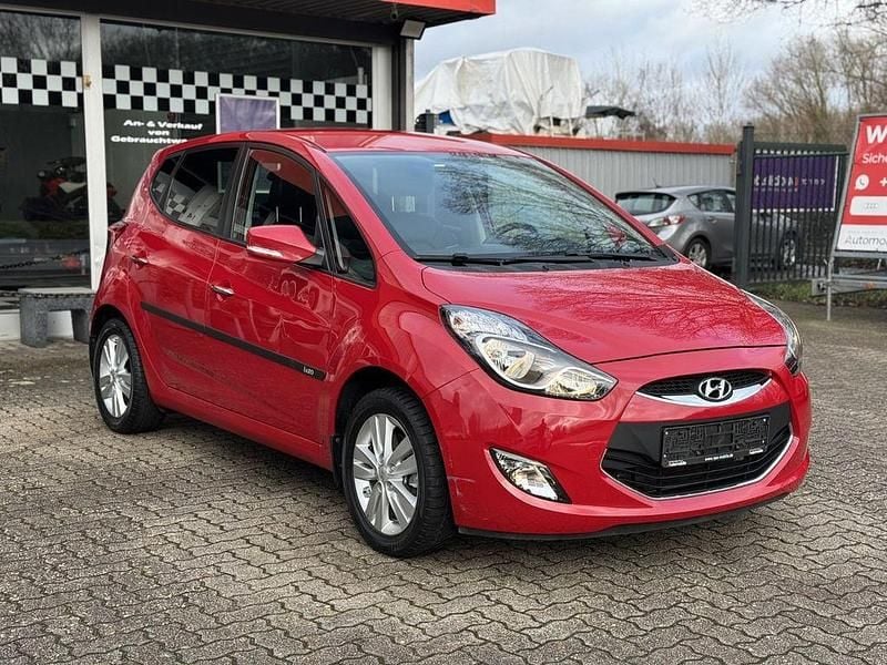 Gebraucht Hyundai ix20 Edition 90 PS (66 kW) 2014 Rot Kleinwagen
