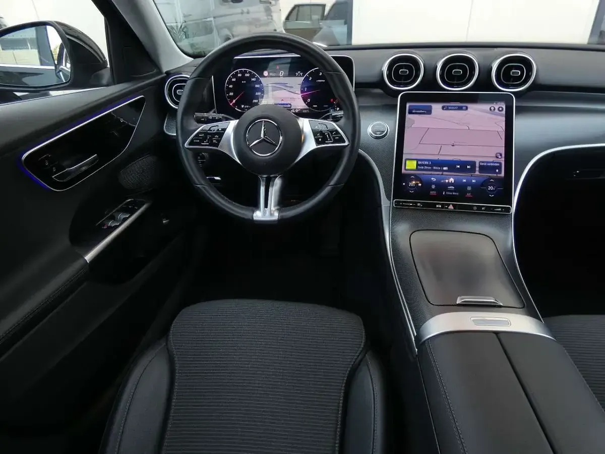 Gebraucht Mercedes C220 200 PS (147 kW) 2022 Obsidianschwarz Kombi
