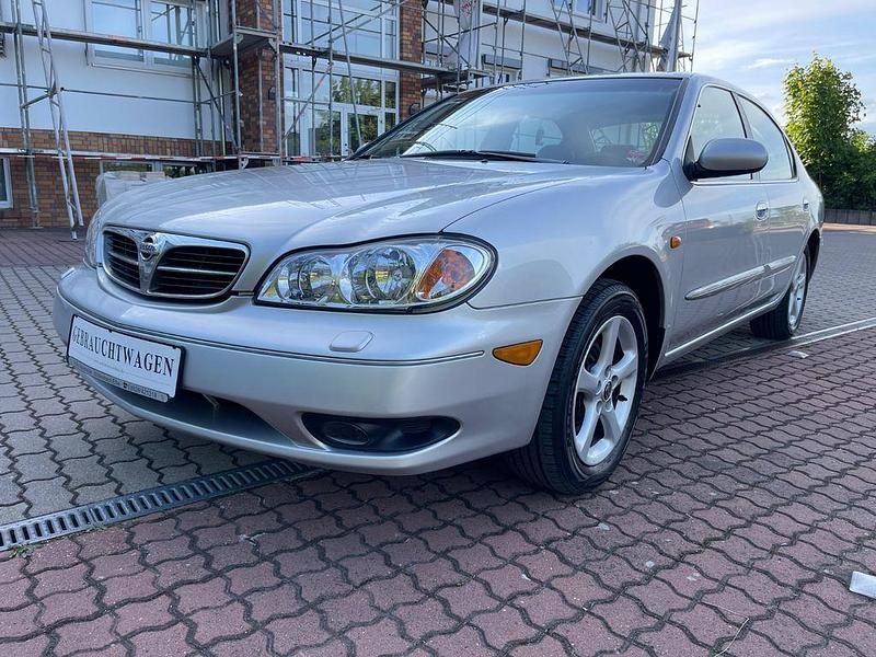 Silber Gebraucht 2000 Nissan Maxima Comfort Limousine | 3.500 € - Bild 1/4