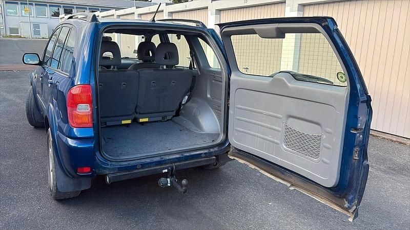 Gebraucht Toyota RAV4 150 PS (110 kW) 2002 Blau SUV