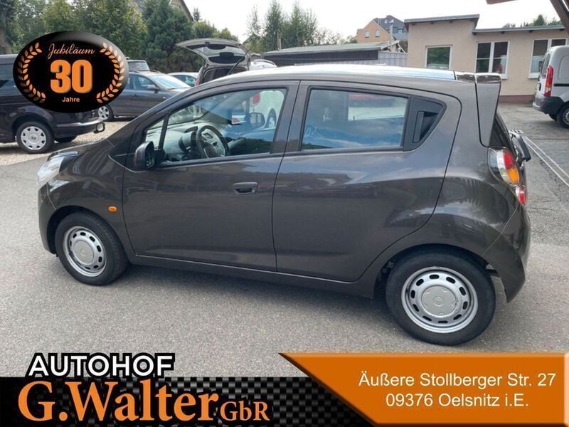 Coconut champagne met Gebraucht 2011 Chevrolet Spark LS Kleinwagen | 2.999 € (Fairer Preis) - Bild 1/4