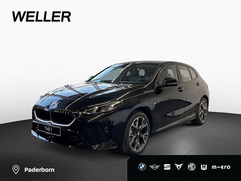 Black sapphire (schwarz) Neu 2025 BMW 116 Comfort Edition Kleinwagen | 34.980 € (Fairer Preis) - Bild 1/4