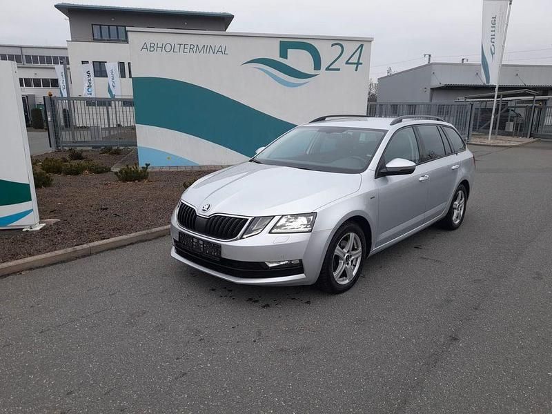 Silber Gebraucht 2018 Skoda Octavia Clever Limousine | 9.490 € (Guter Preis) - Bild 1/4