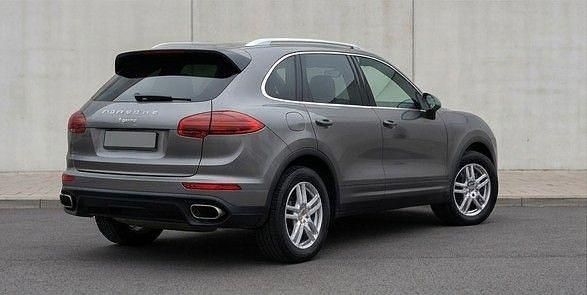 Używany Porsche Cayenne 299 KM (219 kW) 2016 Szary SUV