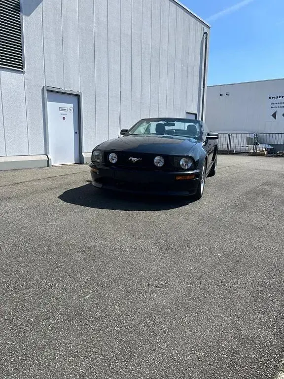 Gebraucht Ford Mustang 305 PS (224 kW) 2007 Schwarz Cabrio