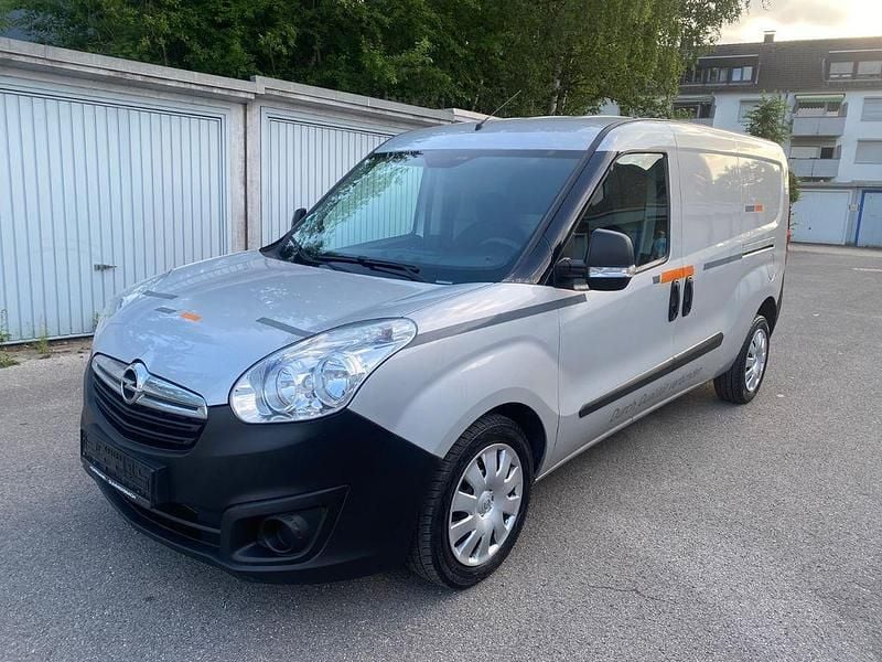 Silber Gebraucht 2018 Opel Combo Van / Kleinbus | 5.600 € (Fairer Preis) - Bild 1/4