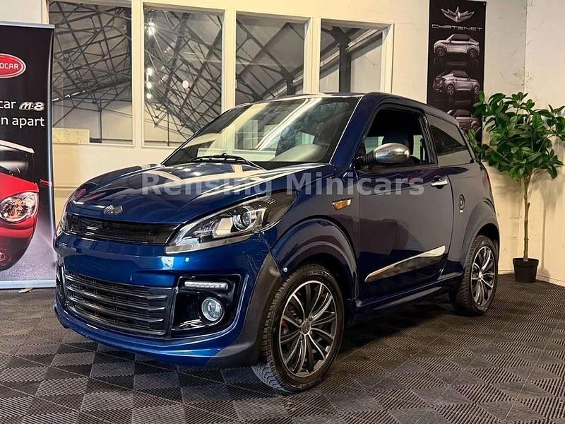 Second-hand Ligier JS50 2018 Albastru Hatchback