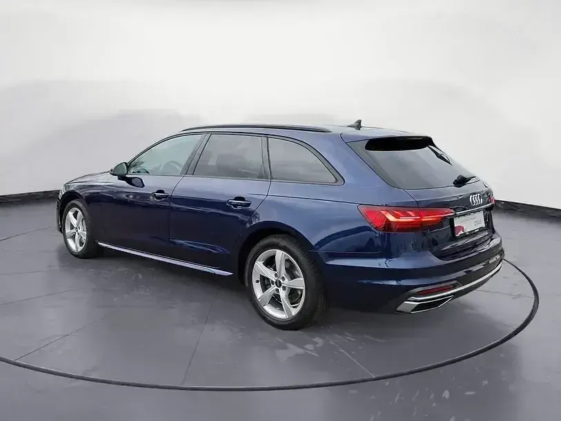 Gebraucht Audi A4 Advanced 204 PS (150 kW) 2023 Blau Kombi