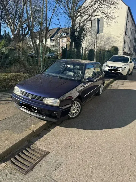 Gebraucht VW Golf III 75 PS (55 kW) 1997 Violet Limousine