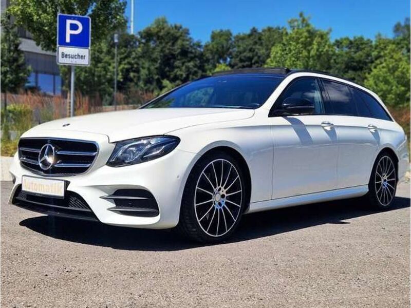 Diamantweiss metalliclack (metallic) Gebraucht 2020 Mercedes E200 AMG line Kombi | 32.500 € (Etwas zu teuer) - Bild 1/4