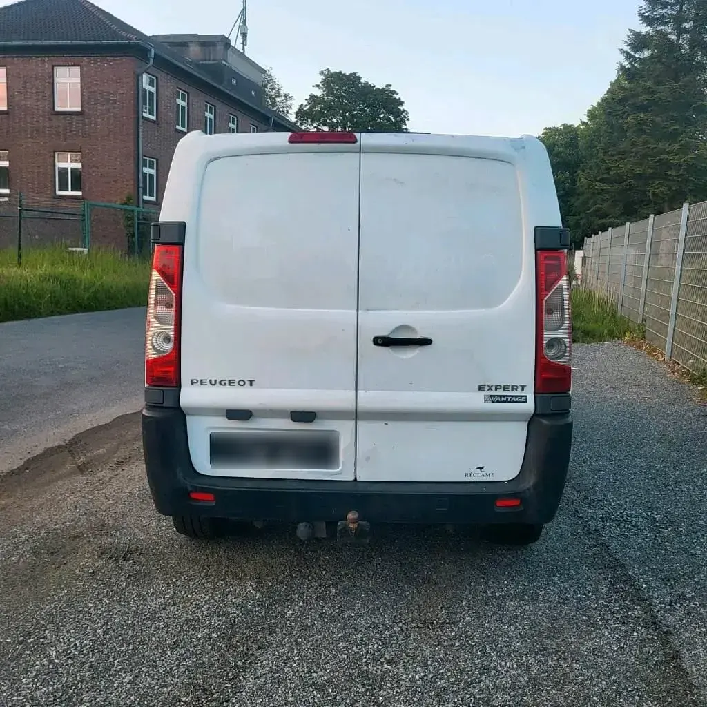Gebraucht Peugeot Expert 90 PS (66 kW) 2011 Weiß Van