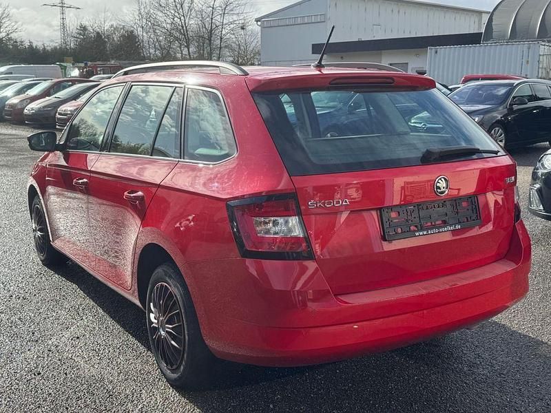 Gebraucht Skoda Fabia Ambition 95 PS (69 kW) 2018 Rot Kombi