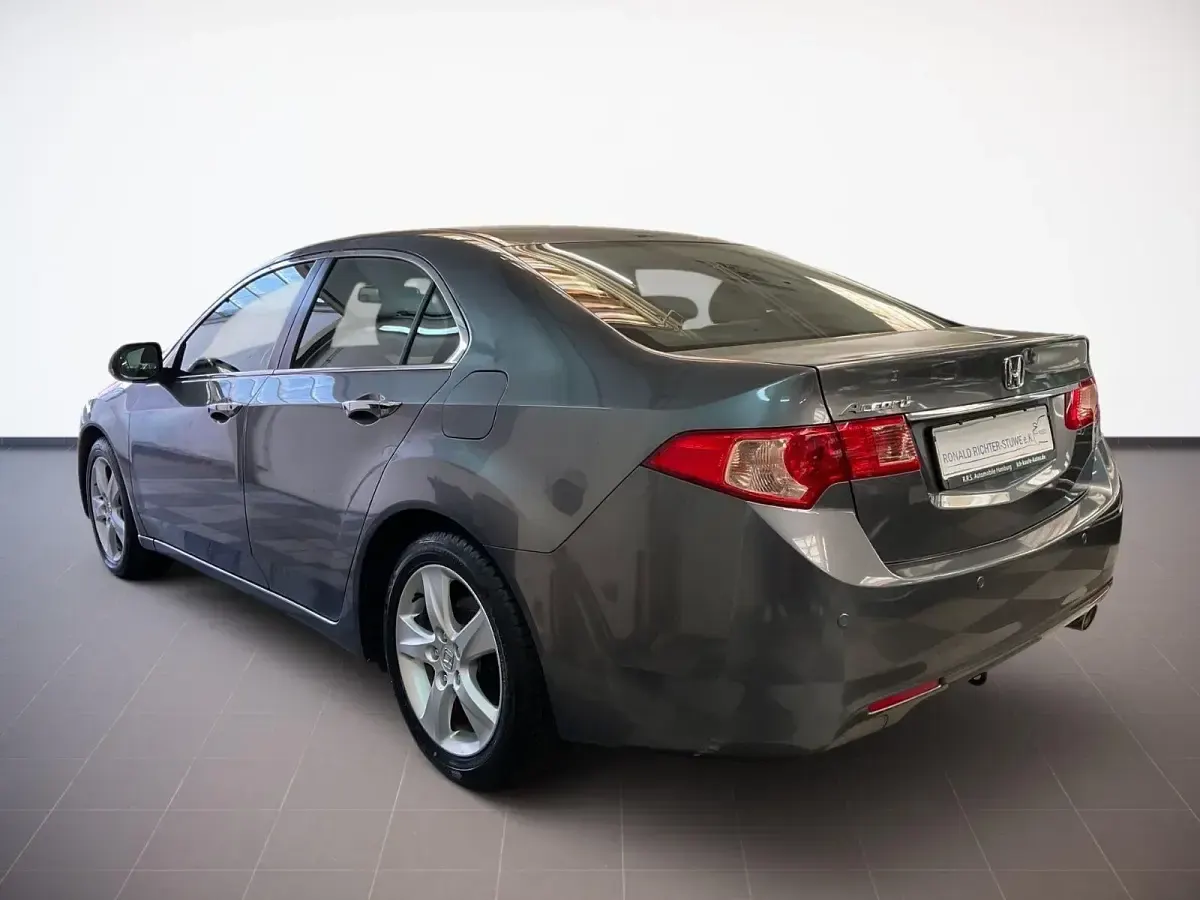 Gebraucht Honda Accord 156 PS (114 kW) 2012 Grau Limousine