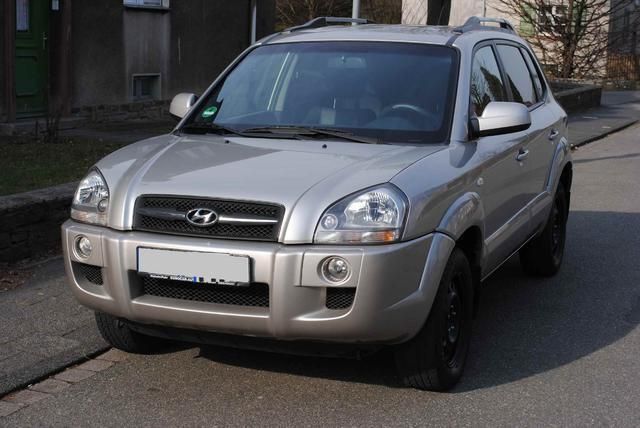 Silber metallic Gebraucht 2006 Hyundai Tucson SUV | 6.800 € (Teuer) - Bild 1/4