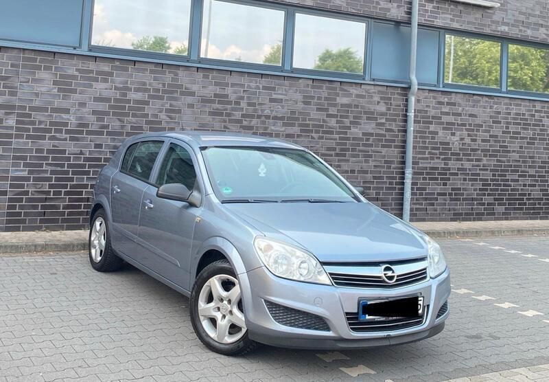 Grau Gebraucht 2007 Opel Astra Kleinwagen | 1.990 € (Fairer Preis) - Bild 1/4