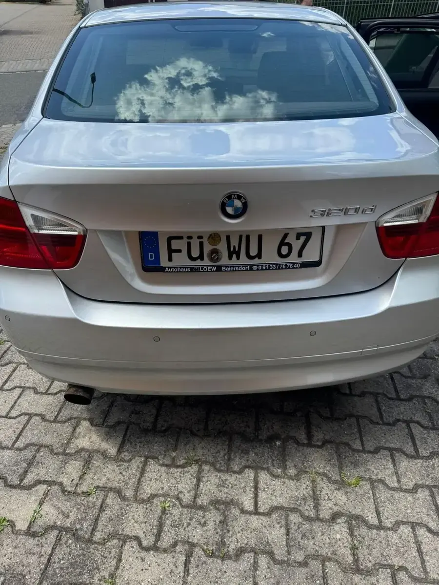 Gebraucht BMW 320 170 PS (125 kW) 2005 Silber Limousine
