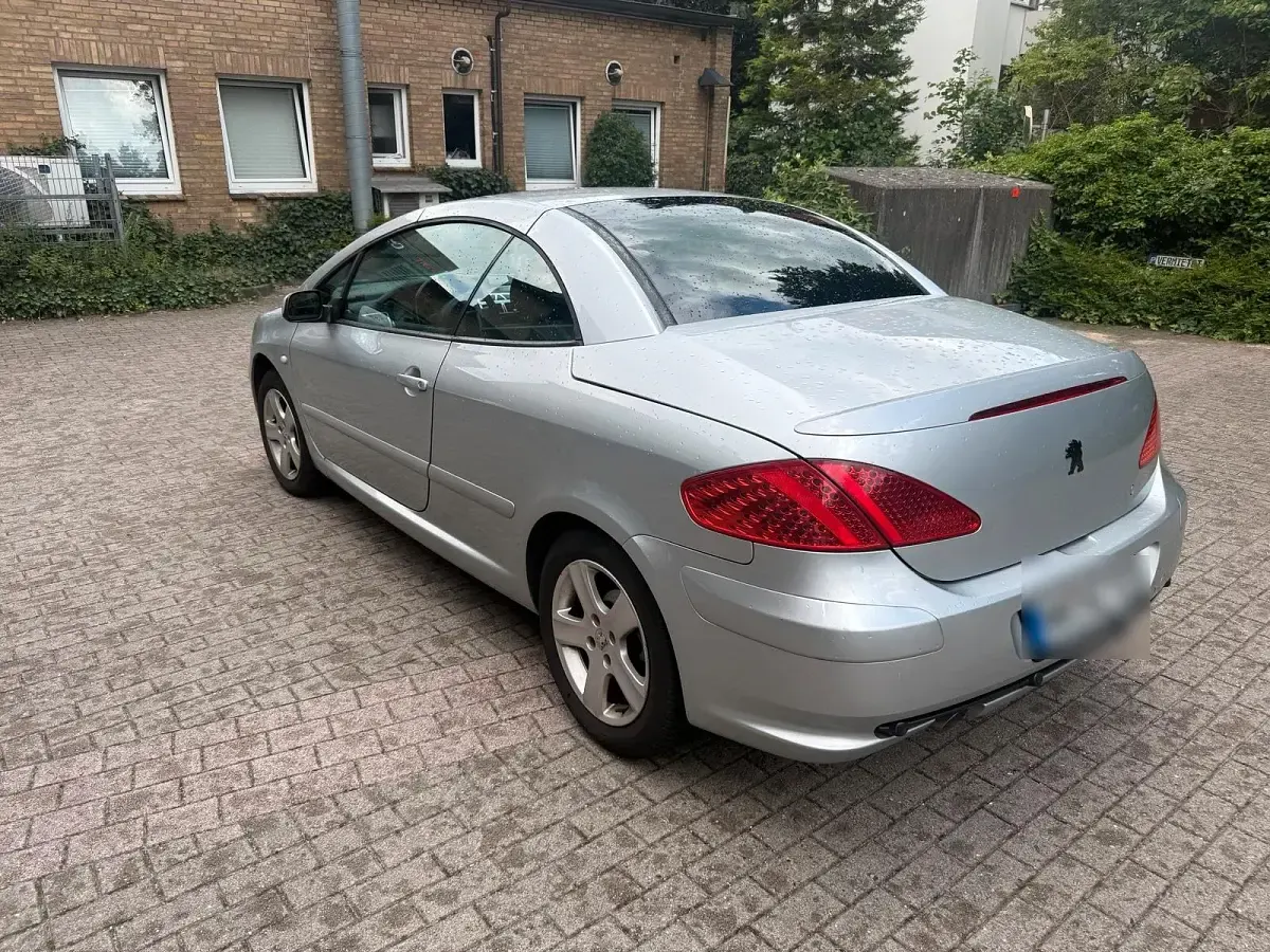 Gebraucht Peugeot 307 CC 109 PS (80 kW) 2005 Silber Cabrio