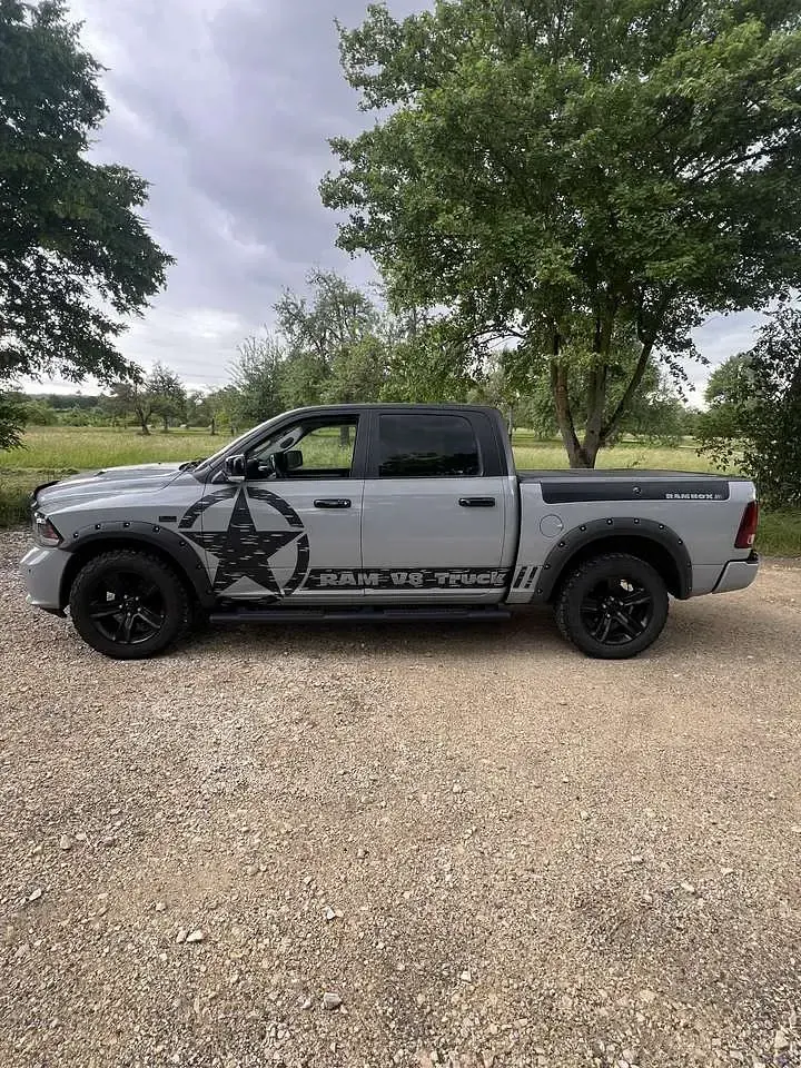Gebraucht Dodge Ram 401 PS (294 kW) 2015 Schwarz