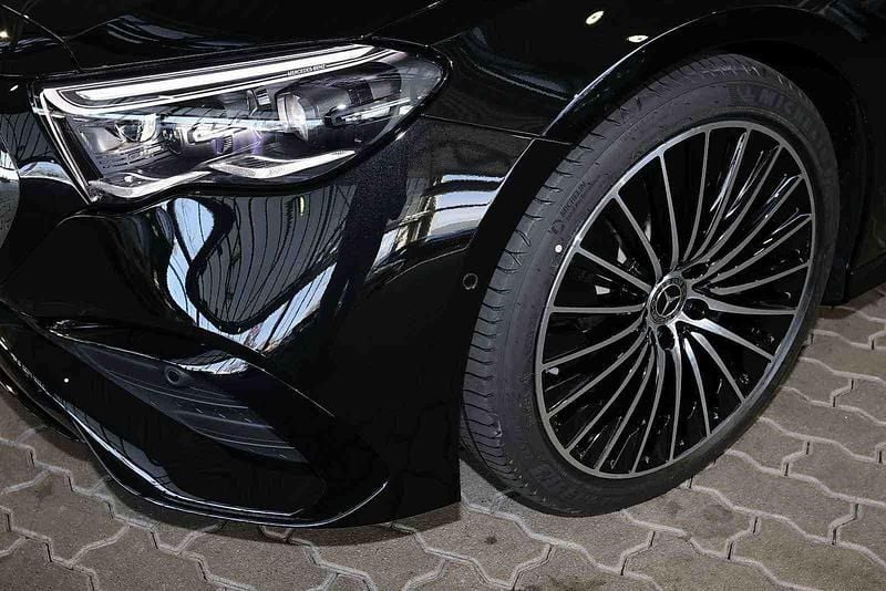 Gebraucht Mercedes E300 AMG 197 PS (144 kW) 2025 Metalliclack obsidianschwarz Kombi
