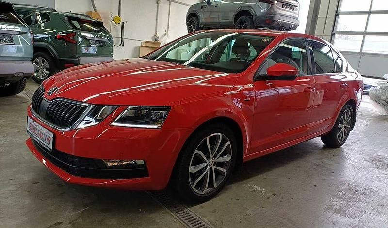 Gebraucht Skoda Octavia Drive 150 PS (110 kW) 2017 Corridarot Limousine