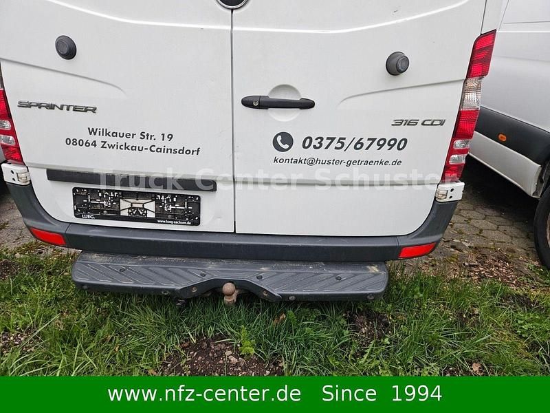 Gebraucht Mercedes Sprinter 163 PS (119 kW) 2018 Arktikweiss Van