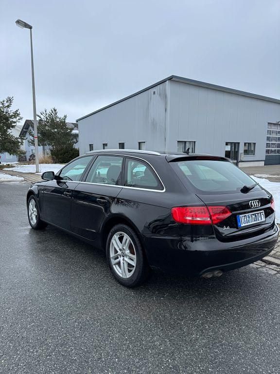 Gebraucht Audi A4 Ambition 143 PS (105 kW) 2011 Schwarz Kombi